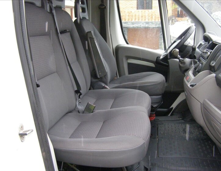 Peugeot Boxer Valník 2,2 l 88 kw