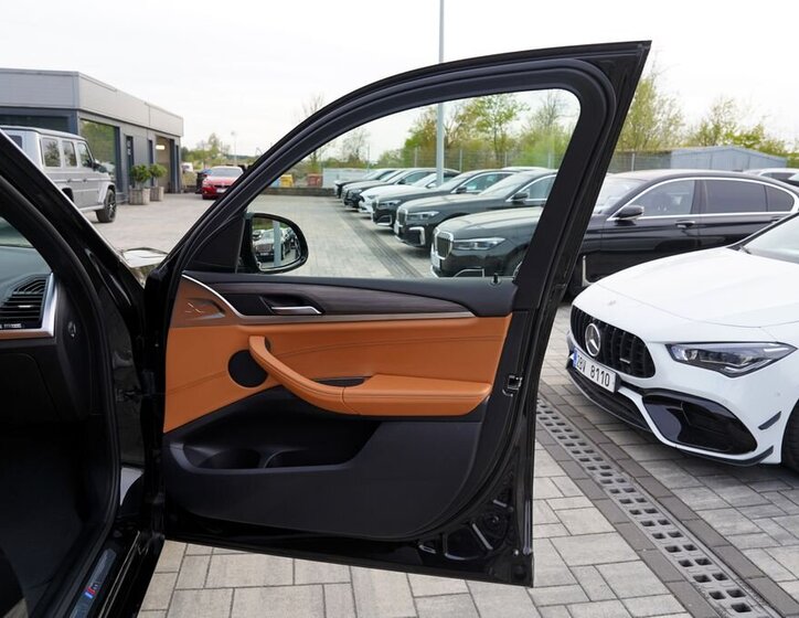 BMW X3 SUV / Terénní 3,0 l 195 kw