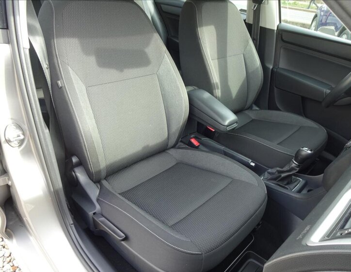 Škoda Rapid Sedan / Limuzína 1,2 l 66 kw