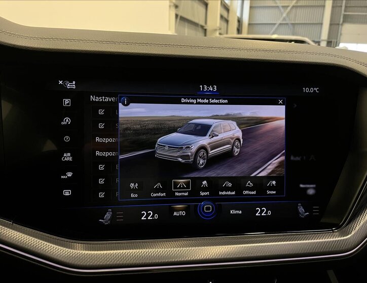 Volkswagen Touareg 7