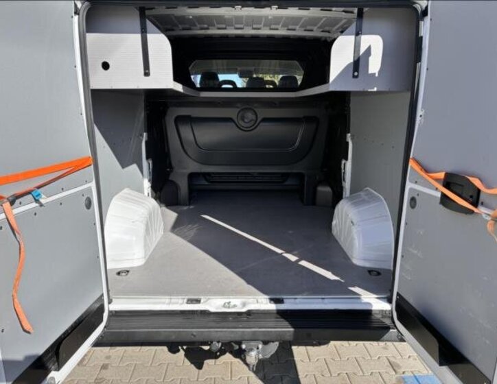 Opel Movano Skříň 2,2 l 103 kw