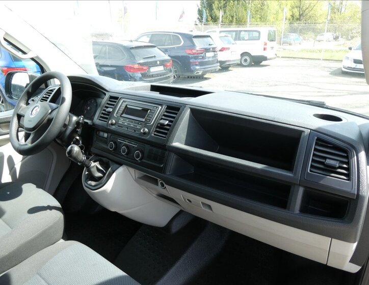 Volkswagen Transporter Skříň 2,0 l 75 kw
