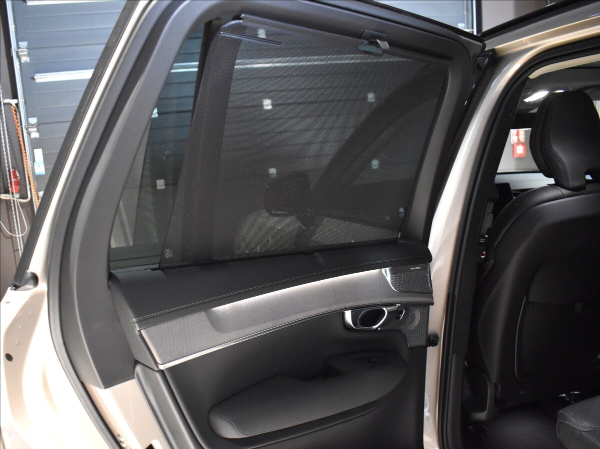 Volvo XC90 SUV 2,0 l 335 kw