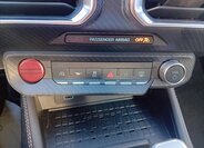 Ford Mustang Kupé 5,0 l 328 kw