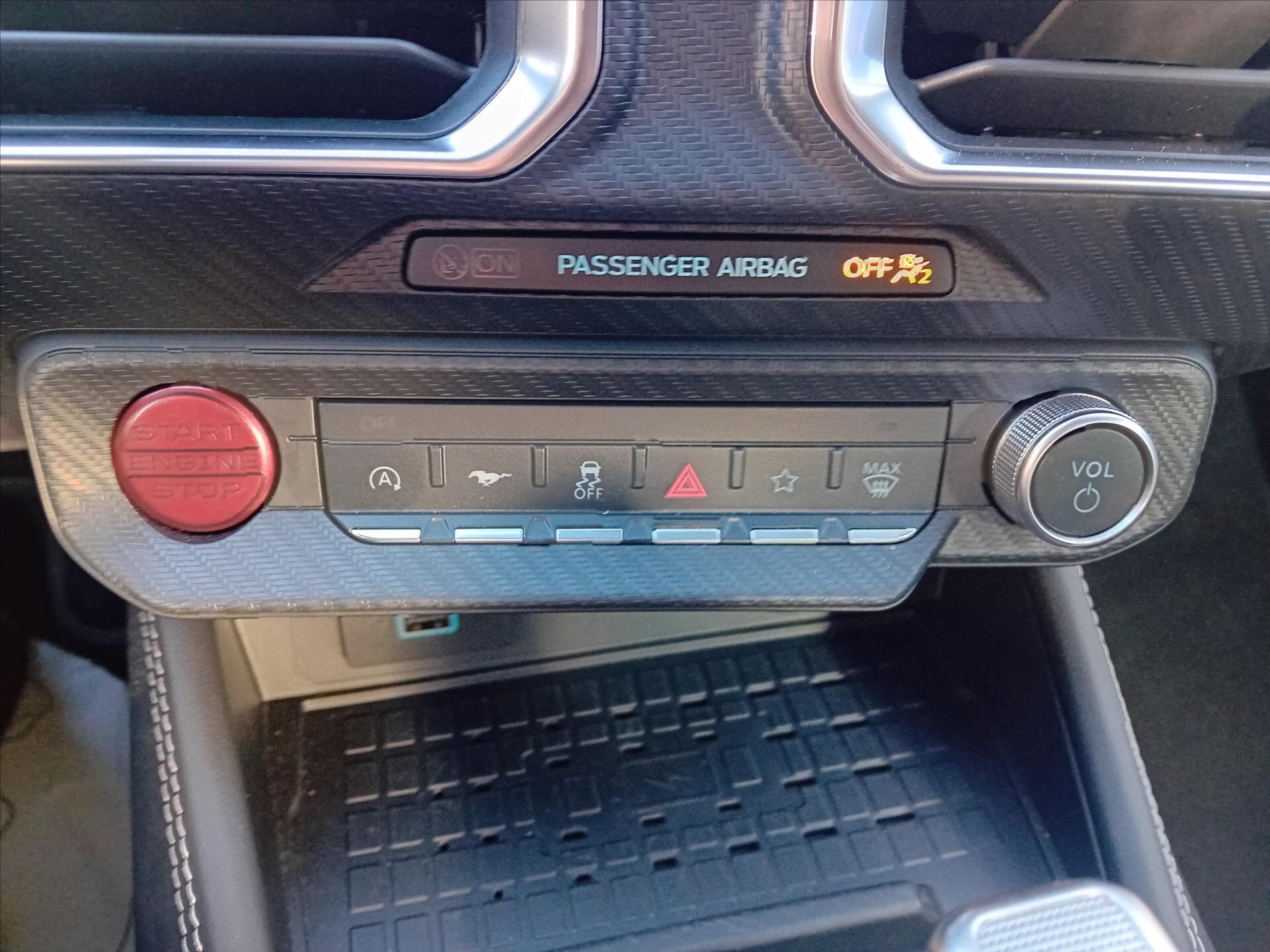 Ford Mustang Kupé 5,0 l 328 kw