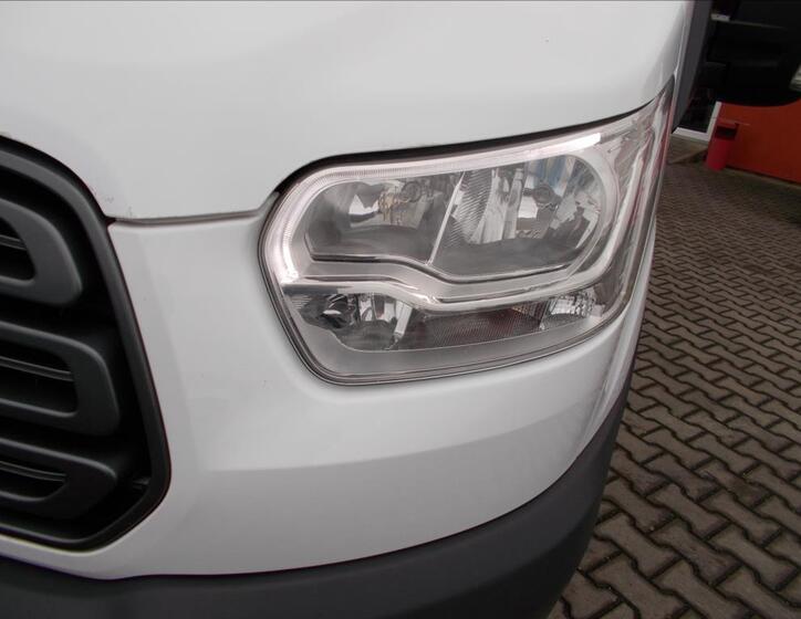 Ford Transit 32