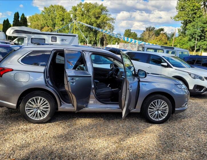 Mitsubishi Outlander 18