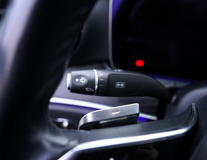 Mercedes-Benz Třídy E Sedan 2,0 l 143 kw