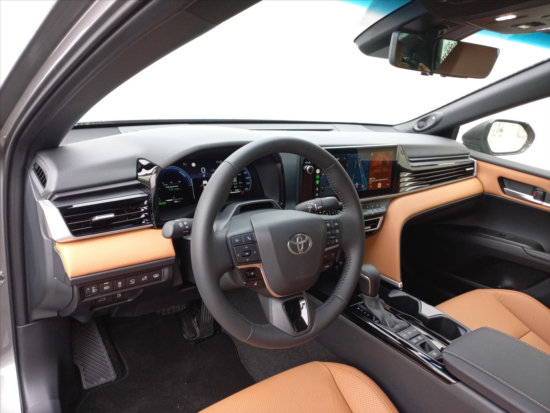 Toyota Camry Sedan / Limuzína 2,5 l 137 kw