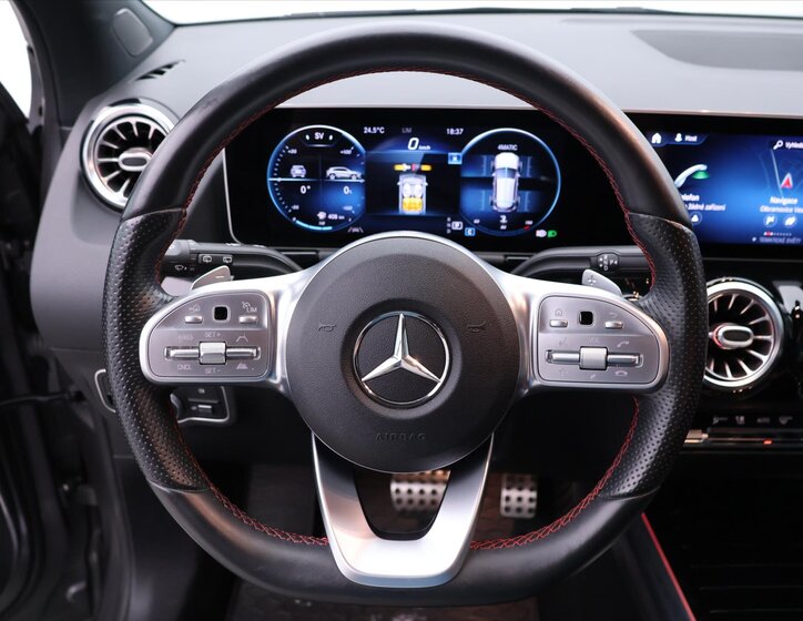 Mercedes-Benz GLA 22