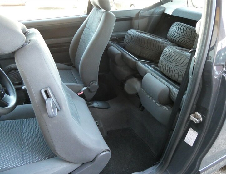 Volkswagen Fox Hatchback 1,2 l 40 kw