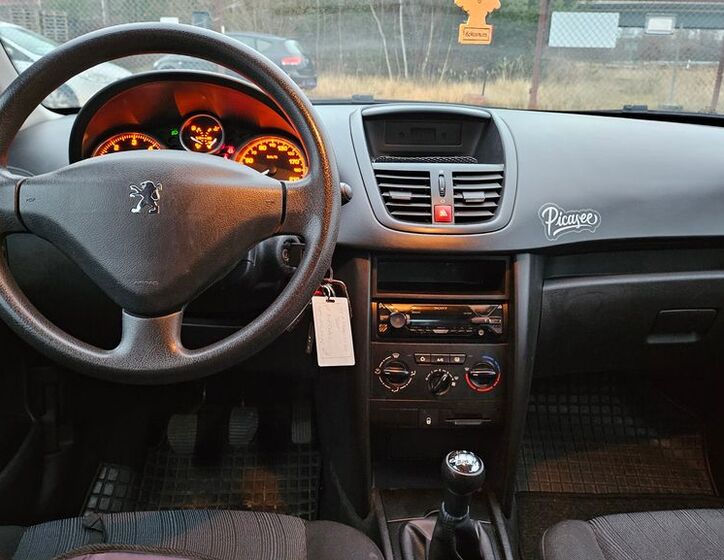 Peugeot 207 Hatchback 1,4 l 50 kw