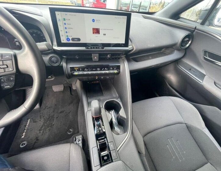 Toyota C-HR SUV / Terénní 1,8 l 98 kw