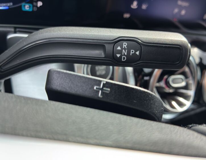 Mercedes-Benz EQB 20