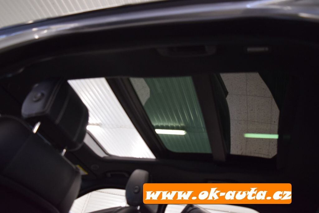 Land Rover Range Rover Velar SUV 2,0 l 150 kw