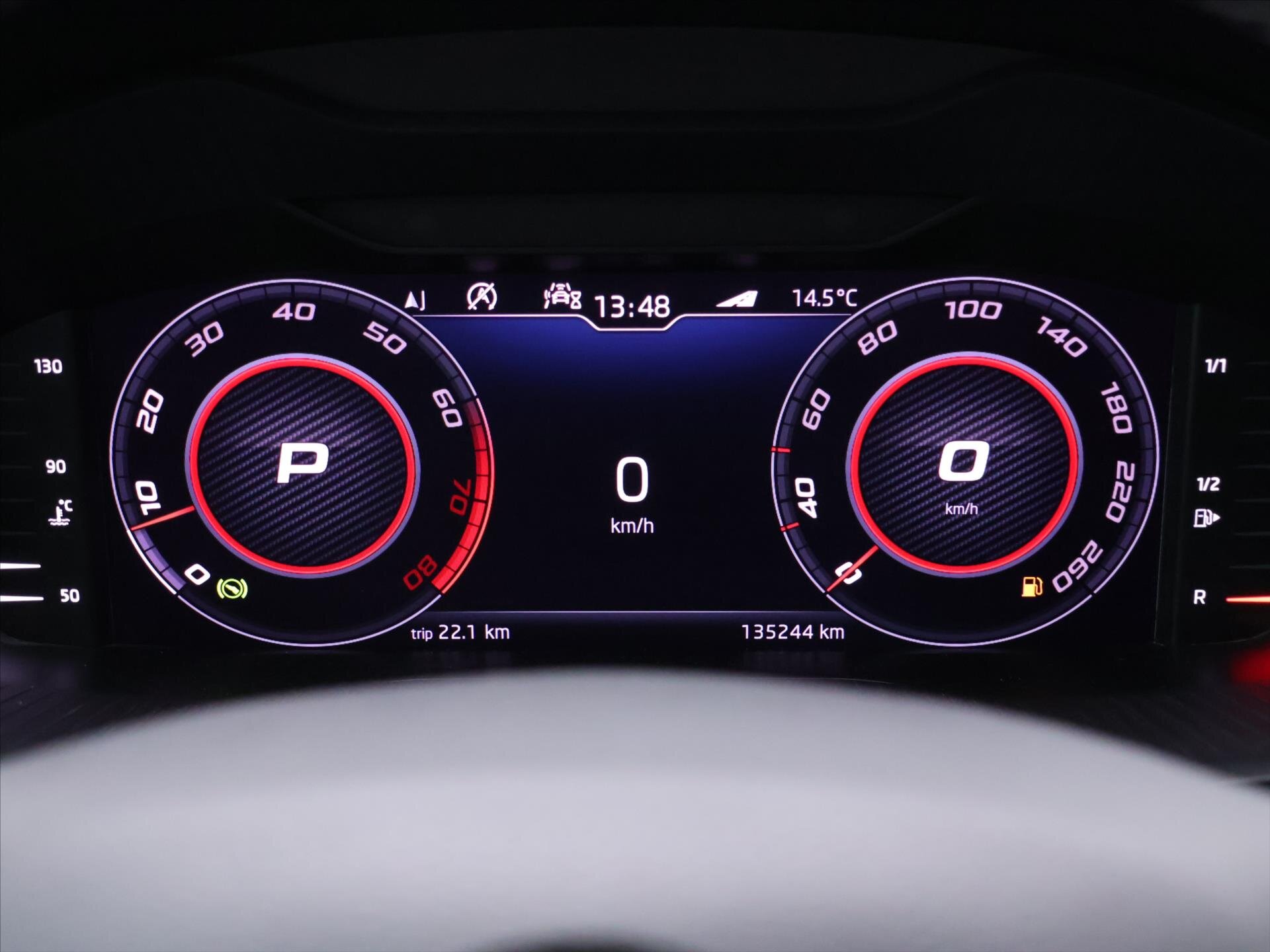 Škoda Karoq SUV / Terénní 1,5 l 110 kw