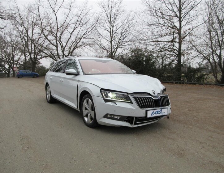Škoda Superb Kombi 2,0 l 110 kw