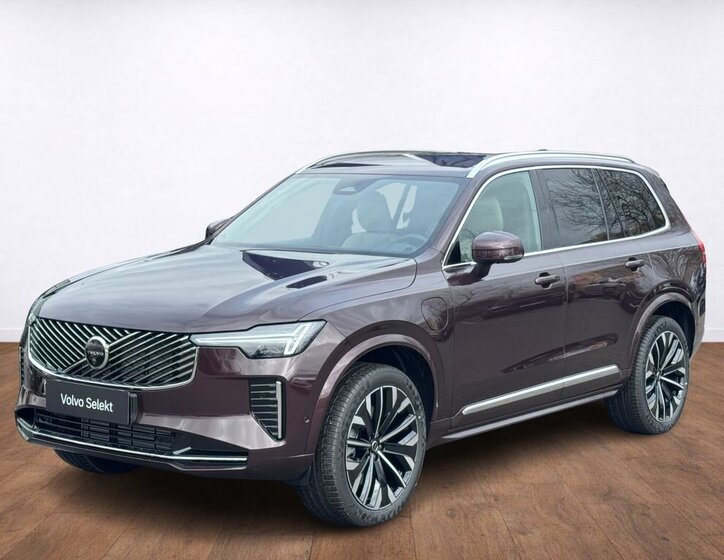 Volvo XC90 SUV / Terénní 2,0 l 335 kw