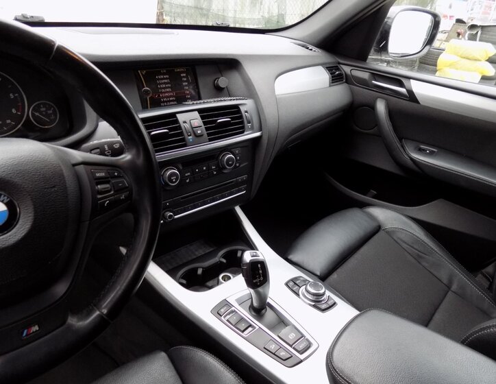 BMW X3 SUV / Terénní 2,0 l 135 kw