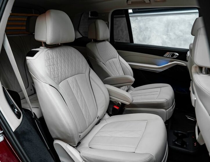 BMW X7 SUV / Terénní 3,0 l 280 kw