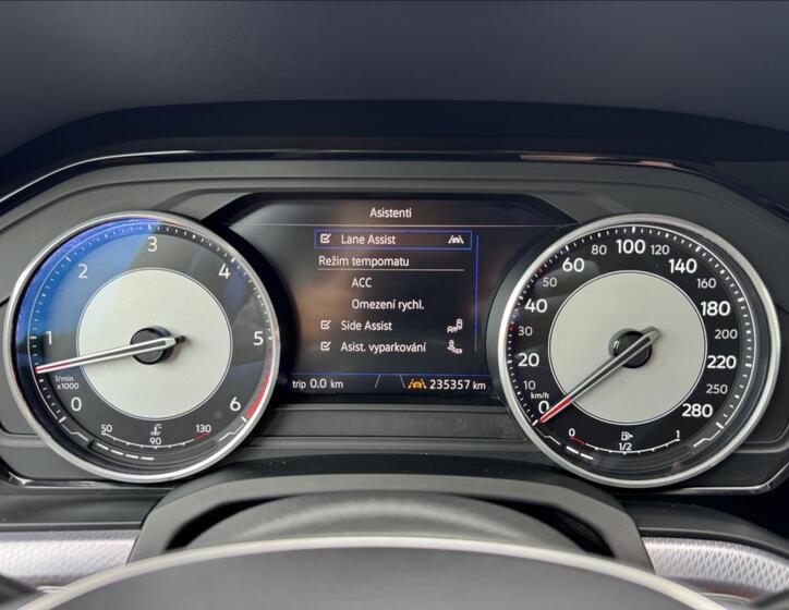 Volkswagen Touareg 27