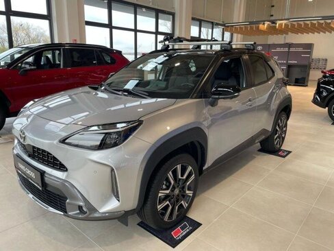 Toyota Yaris Cross SUV 1,5 l 68 kw