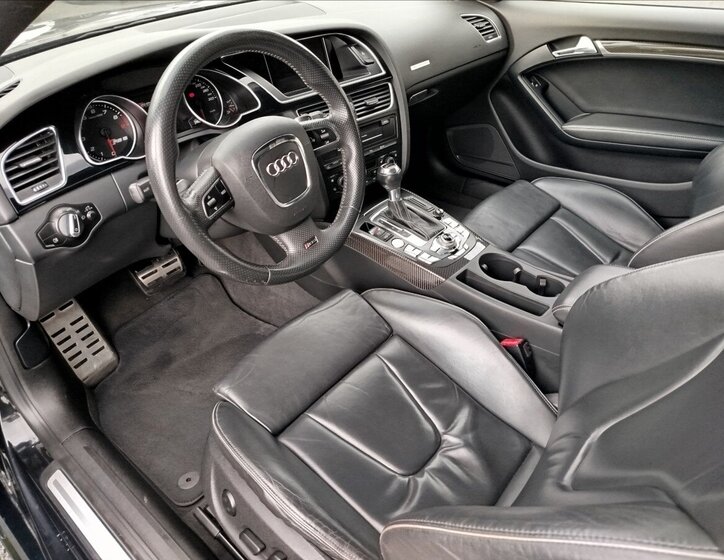 Audi RS 5 Kupé 4,2 l 331 kw