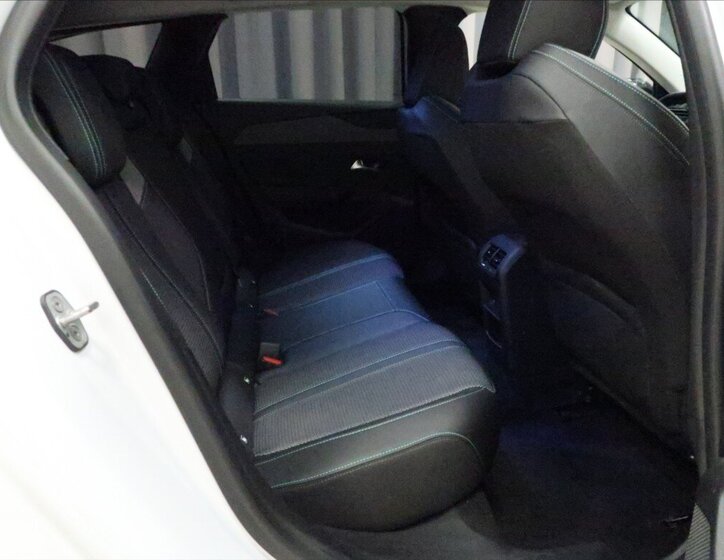 Peugeot 308 Kombi 1,5 l 96 kw