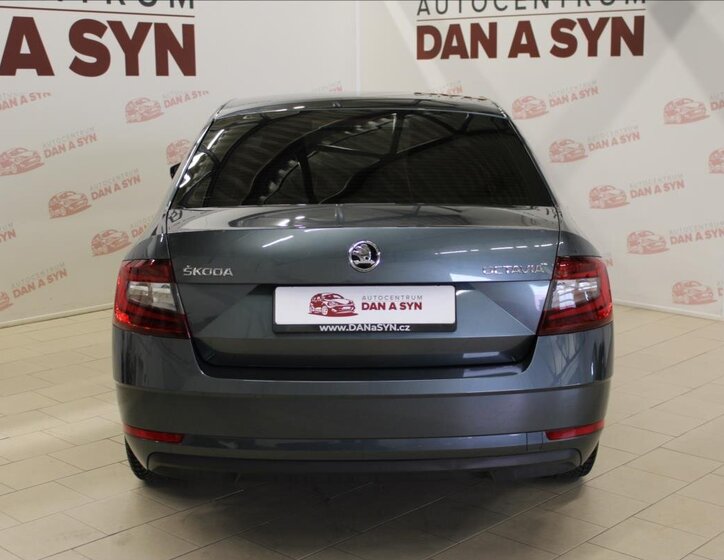 Škoda Octavia Sedan / Limuzína 1,6 l 85 kw