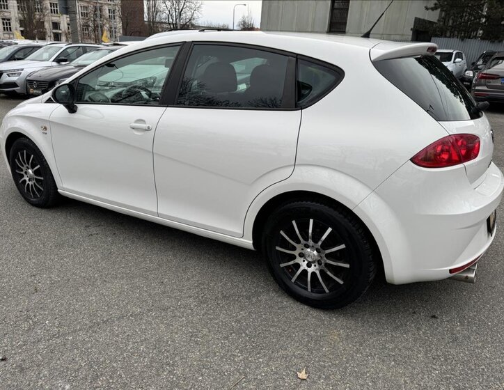 Seat Leon Hatchback 1,4 l 92 kw