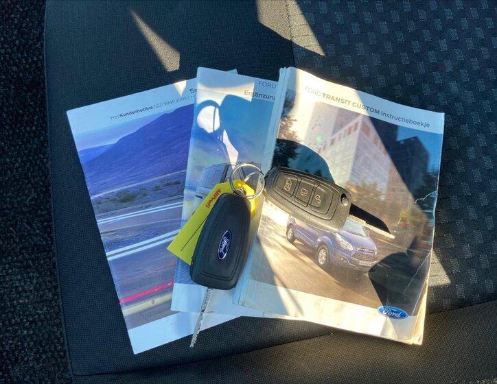 Ford Transit Custom Kombi 2,0 l 96 kw
