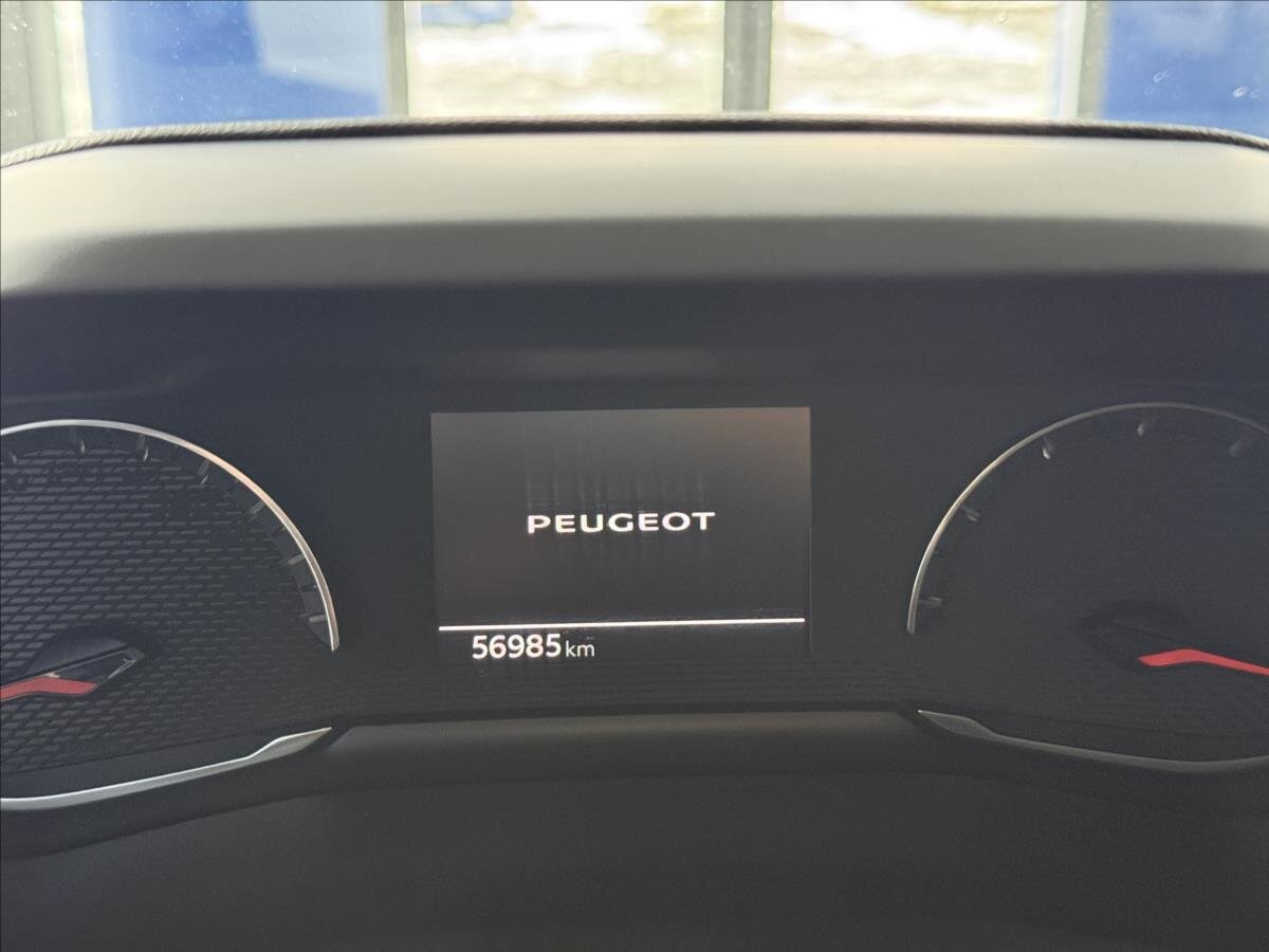 Peugeot 208 Hatchback 1,2 l 74 kw