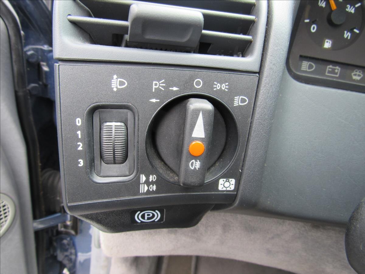 Mercedes-Benz SL Kabriolet 3,2 l 170 kw