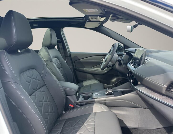 Nissan Qashqai SUV / Terénní 1,3 l 116 kw