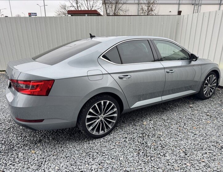 Škoda Superb Sedan 2,0 l 110 kw