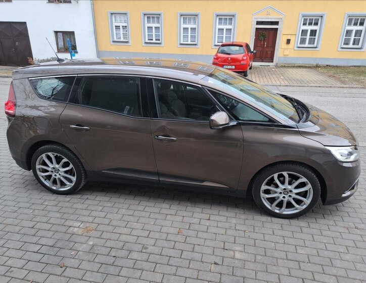 Renault Grand Scénic 12