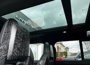 Land Rover Defender SUV / Terénní 4,4 l 467 kw