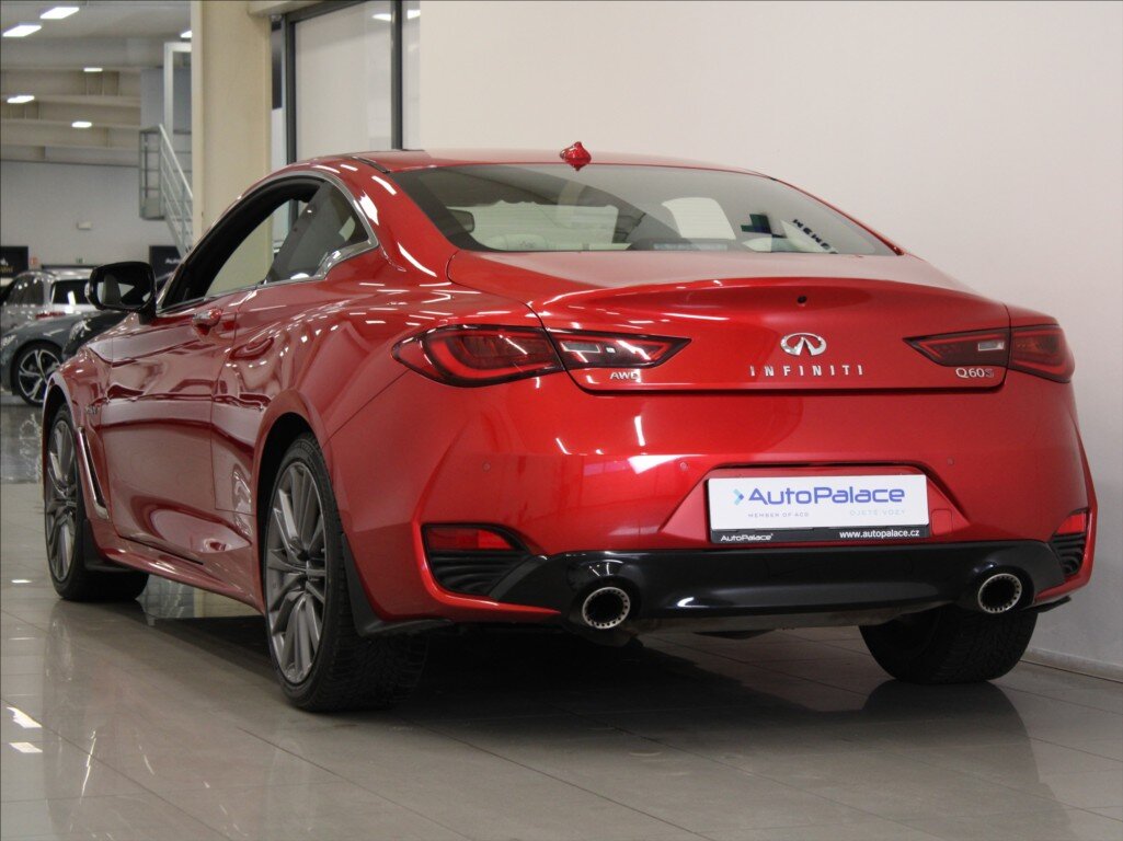 Infiniti Q60