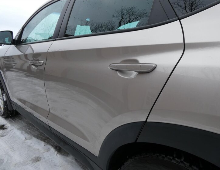Hyundai Tucson 16