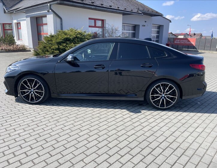 BMW Řada 2 Sedan / Limuzína 2,0 l 140 kw