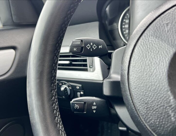 BMW Řada 5 Kombi 2,0 l 120 kw