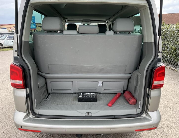 Volkswagen California VAN / Minibus 2,0 l 84 kw