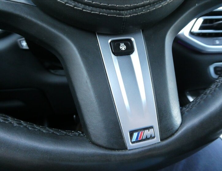 BMW X5 SUV / Terénní 3,0 l 195 kw