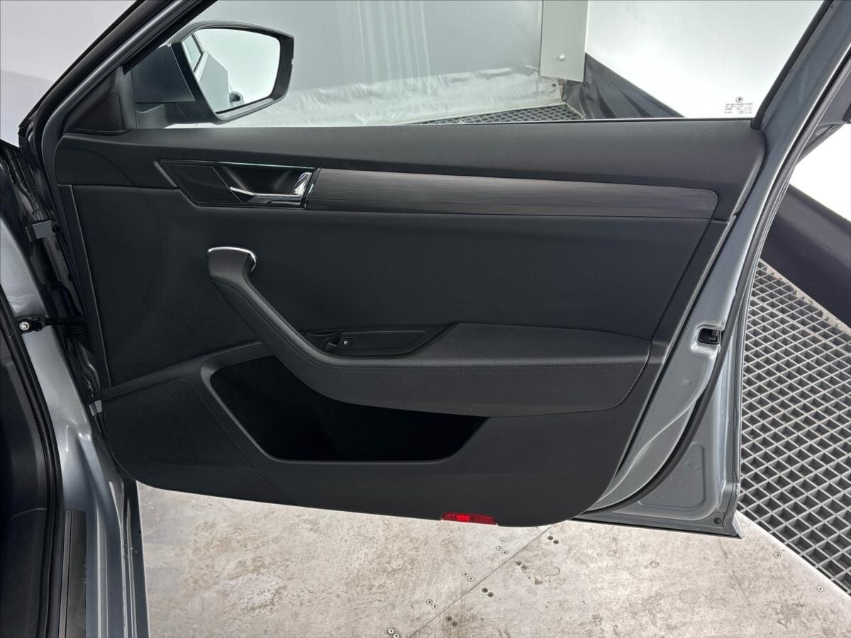 Škoda Superb Kombi 2,0 l 110 kw