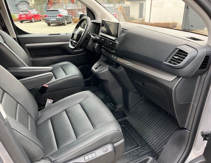 Toyota ProAce Verso 16