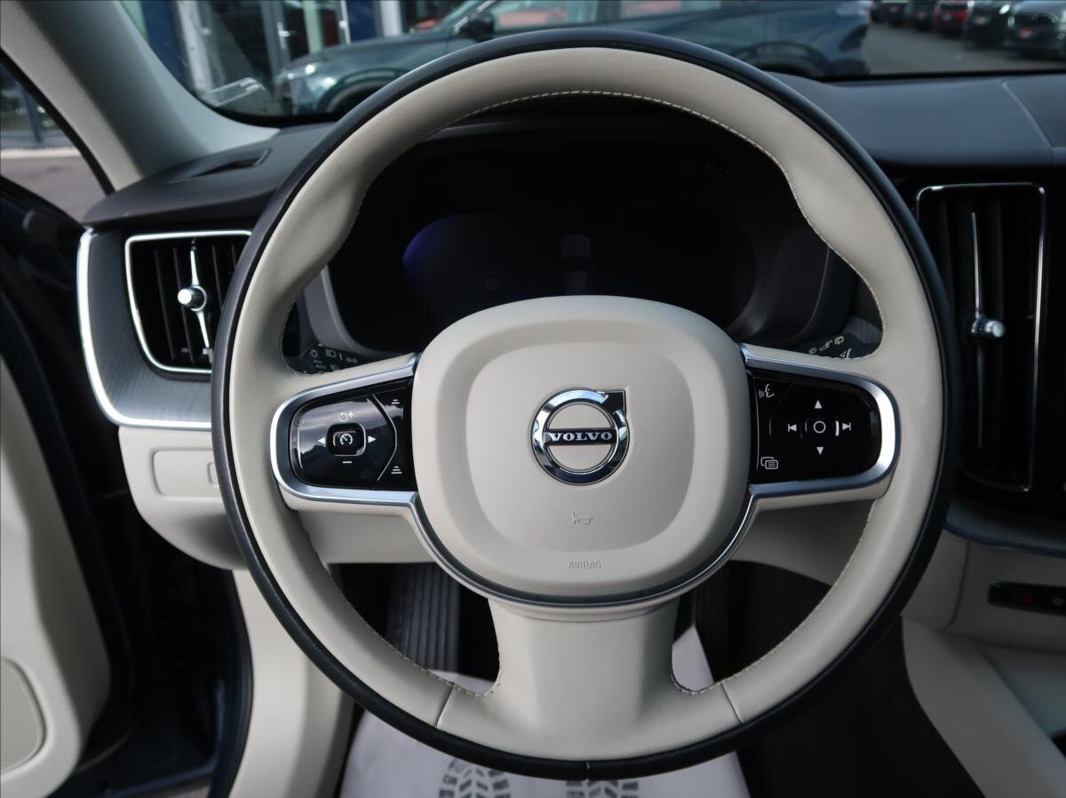 Volvo XC60 SUV 2,0 l 145 kw