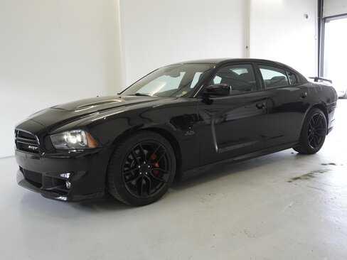 Dodge Charger Sedan / Limuzína 6,4 l 351 kw