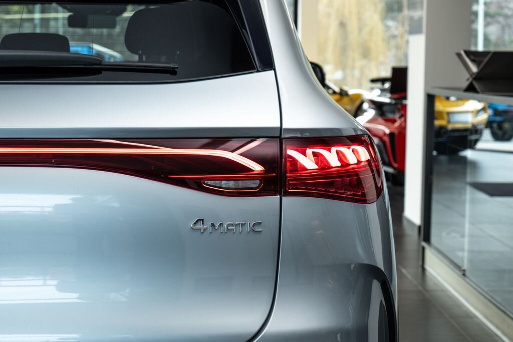 Mercedes-Benz EQE SUV 0,0 215 kw