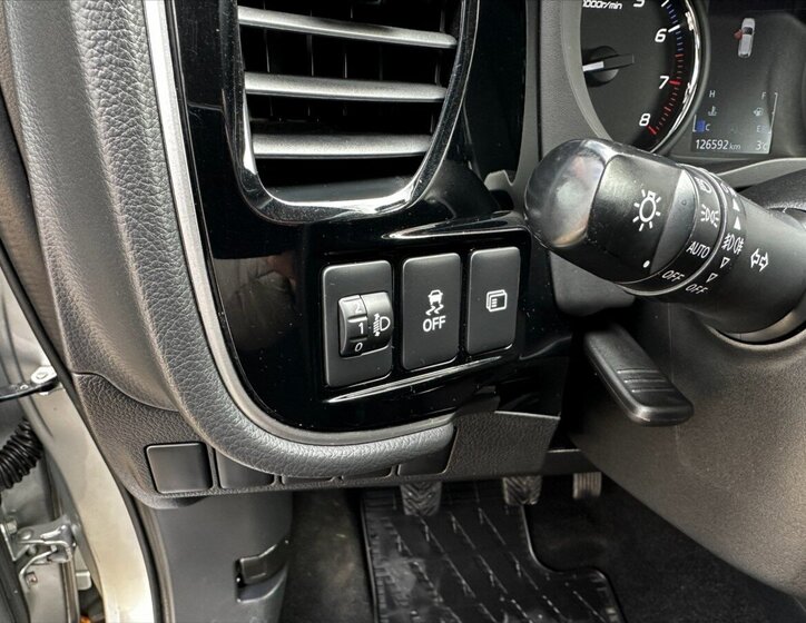 Mitsubishi Outlander Kombi 2,0 l 110 kw