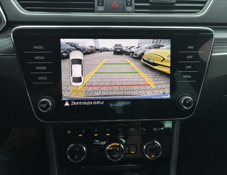 Škoda Superb Sedan / Limuzína 2,0 l 147 kw